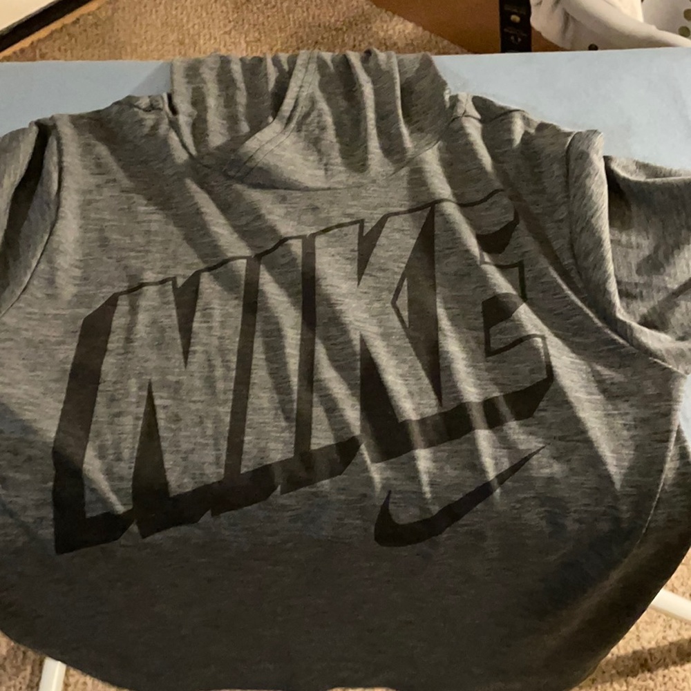 Grey t shirt hoodie dry-fit